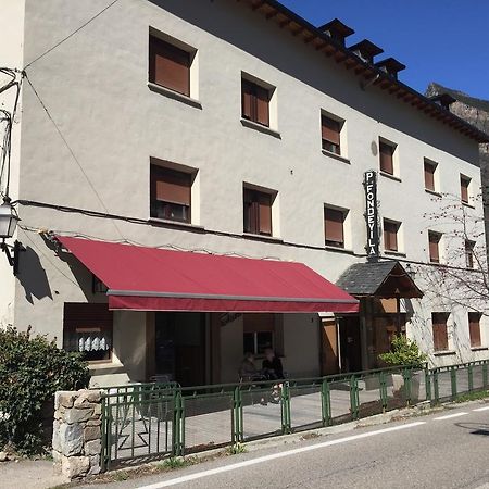 Hostal Fondevila 博西 外观 照片